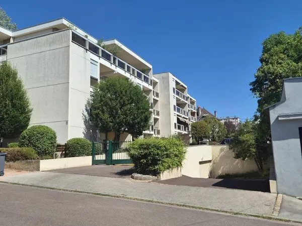 Studio 1 pièce 27 m² - Dijon