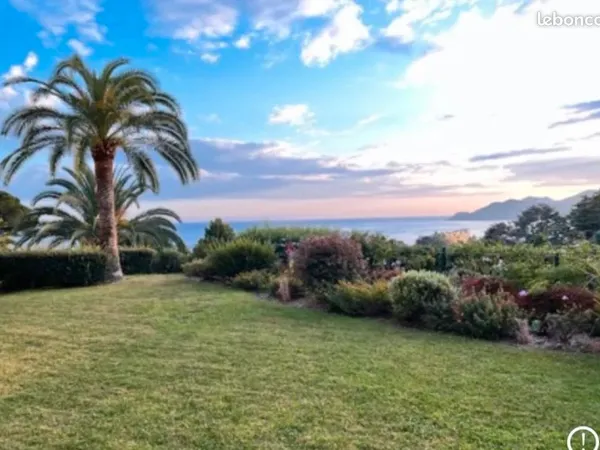 Appartement à louer vue mer à Cannes