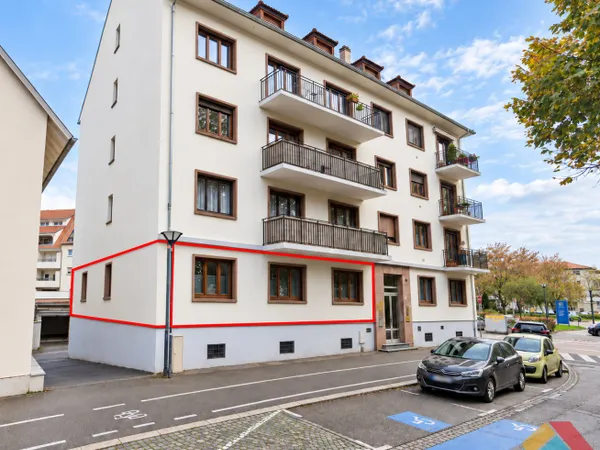 Bureaux / Local professionnel de 130 m2 Centre-ville de Sé