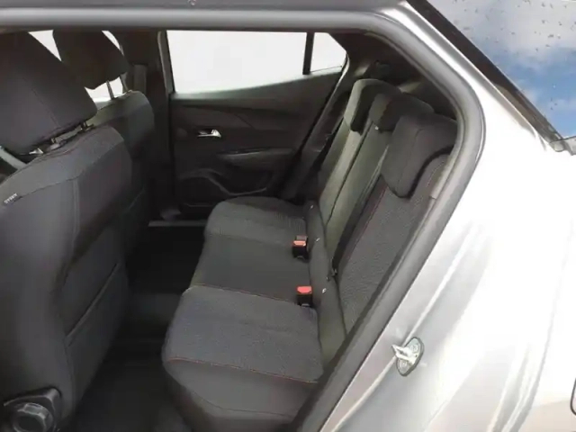 Peugeot 2008 hybrid 145 e-dcs6 — photo 12
