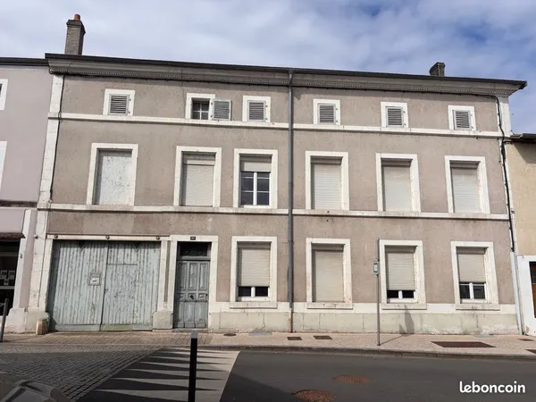 Maison d'habitation à restaurer pour un usage privatif ou locatif