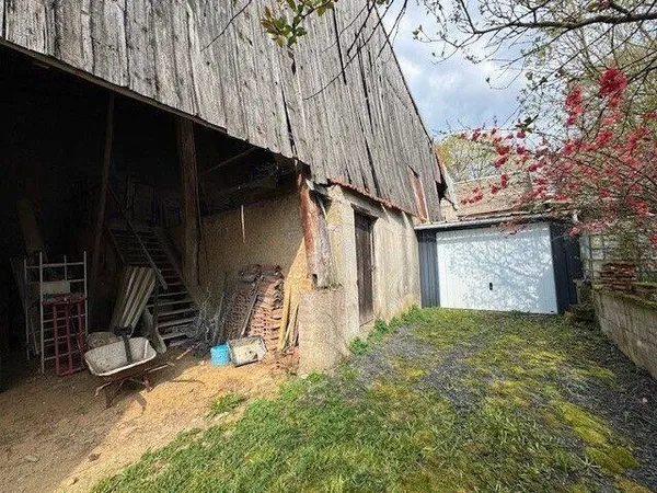 Bâtiment 190 m²