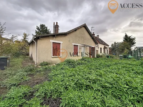 GROSLAY - Maison à rénover sur terrain d'environ 400m2