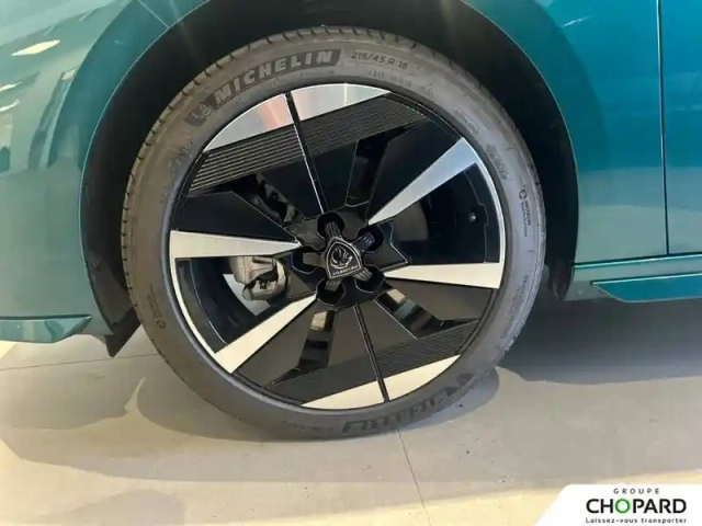 Peugeot 308 electrique 55 kwh 156ch — photo 22