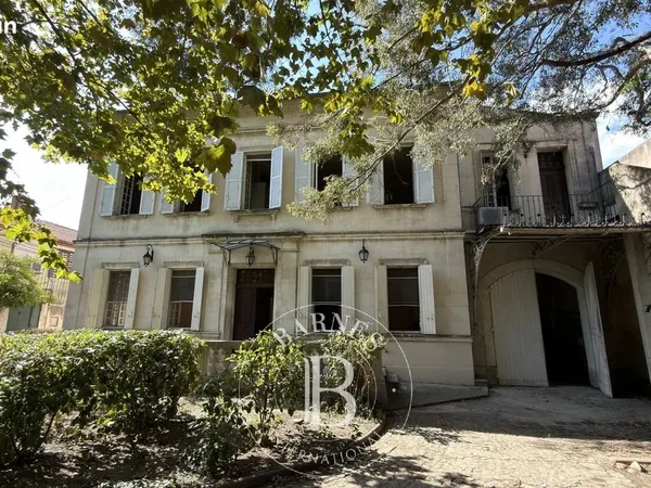 Propriété 8 pièces 320 m²