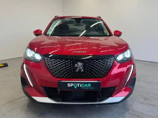 Peugeot 2008 1.2 puretech 100ch s&amp;s allure — photo 2