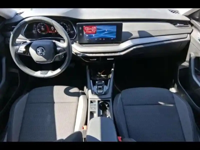 Skoda Octavia combi 2.0 tdi 150ch business dsg7 — photo 9