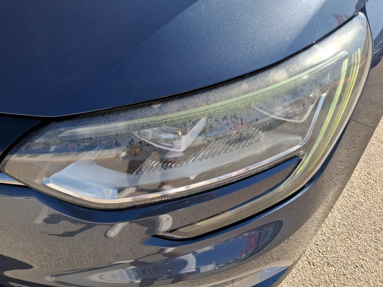 Renault Mégane IV Berline TCe 140 Energy EDC — photo 42
