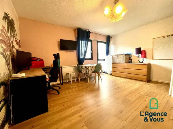 Studio 1 pièce 25 m²