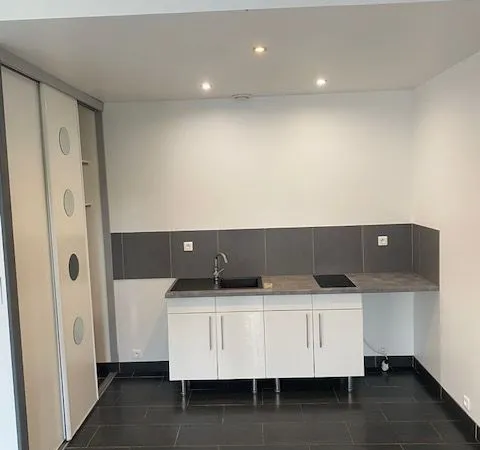 Loue appartement T1