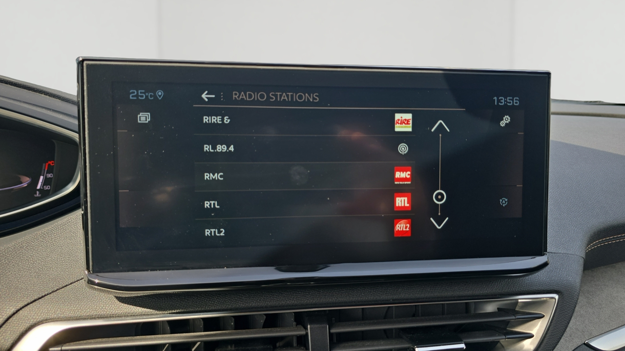 Peugeot 3008 Puretech 130ch S&amp;S EAT8 — photo 17