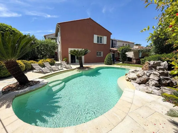 Maison 7 pièces 178 m²