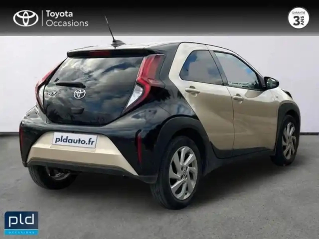 Toyota Aygo x 1.0 vvt-i 72ch design — photo 8