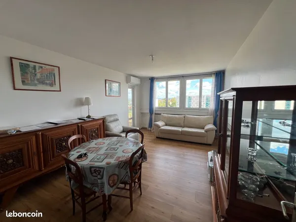 T3 60 m² dernier étage