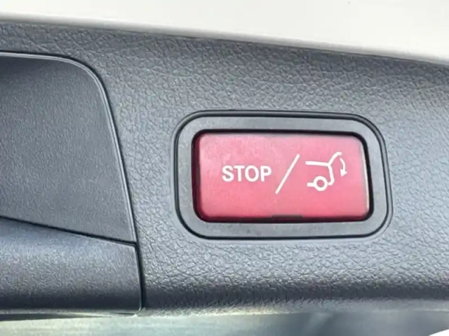 Mercedes Gla 200 progressive line — photo 12