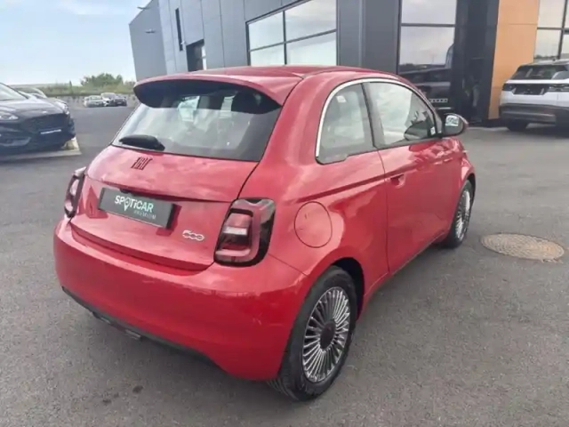 Fiat 500 e 95ch (red) my23 — photo 5
