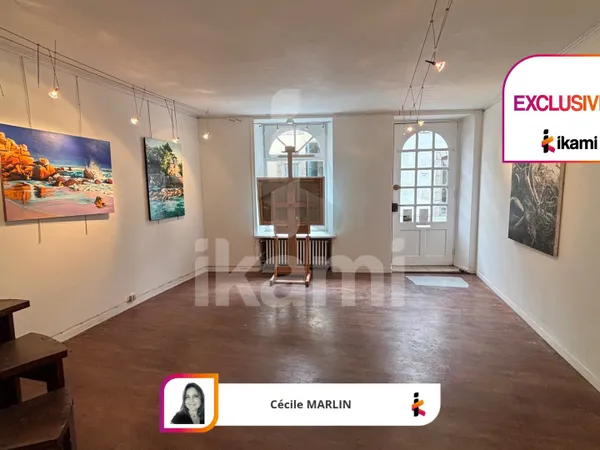 Immeuble Mixte 91 m2 Centre-ville de Pont-Aven avec jardin -