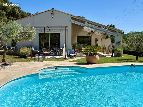 Propriété 5 pièces 163 m²