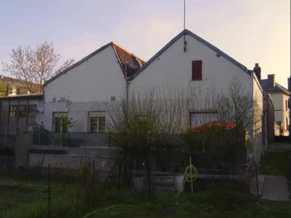 AU CENTRE D'AIX EN OTHE MAISON ATYPIQUE