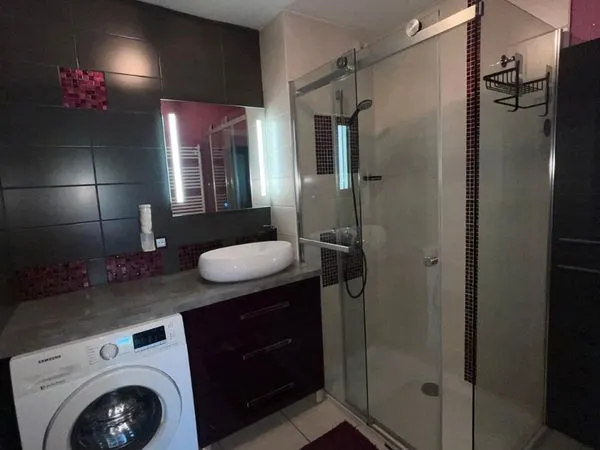Vends Appartement 3 pièces en Rez-de-jardin