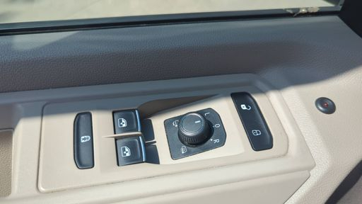 Volkswagen Multivan Long 1.4 e TSi  218 Hybride  DSG6 - Life – 2022 – 132900 km – Hybride rechargeable – Boîte Automatique — photo 46