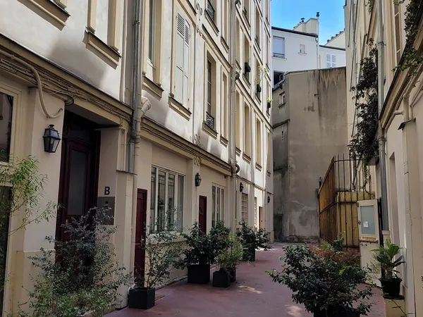 Vends appartement (professions libérales acceptées) - RDC