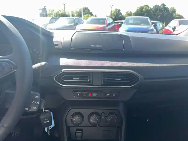 Dacia Sandero eco-g 100 — photo 12