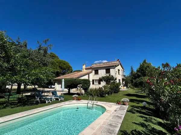 Maison 8 pièces 164 m²
