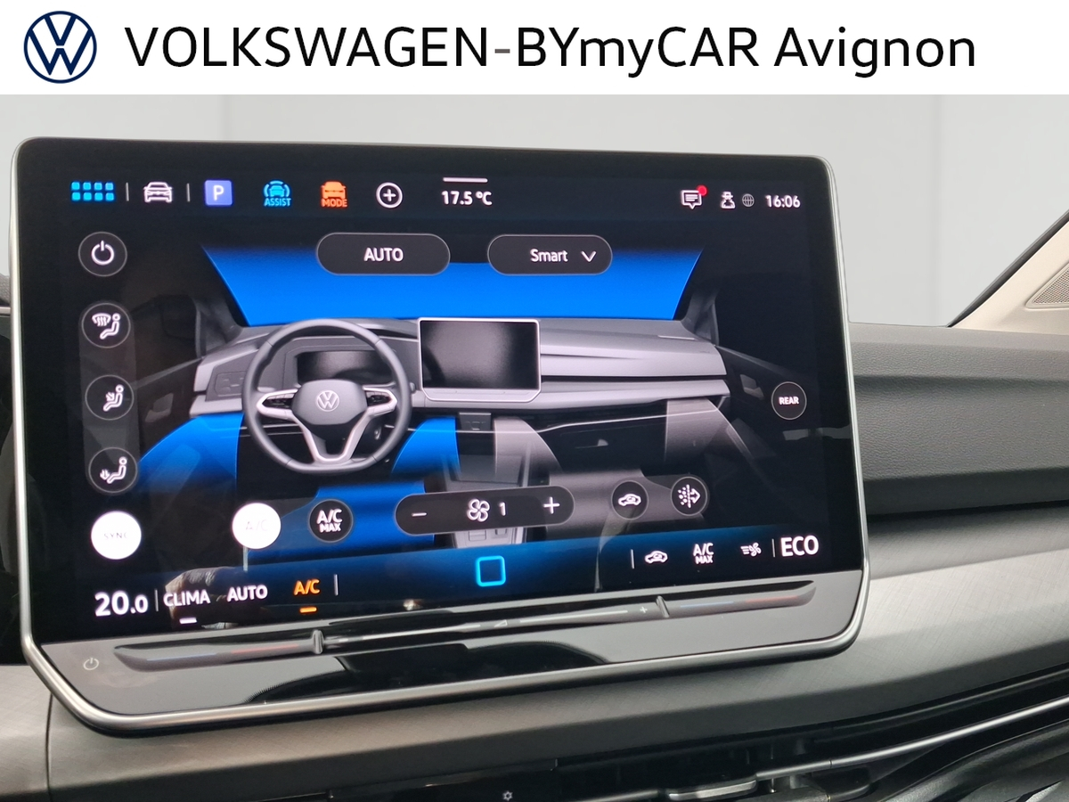 Volkswagen Golf 1.5 eHybrid 204 DSG6 — photo 29