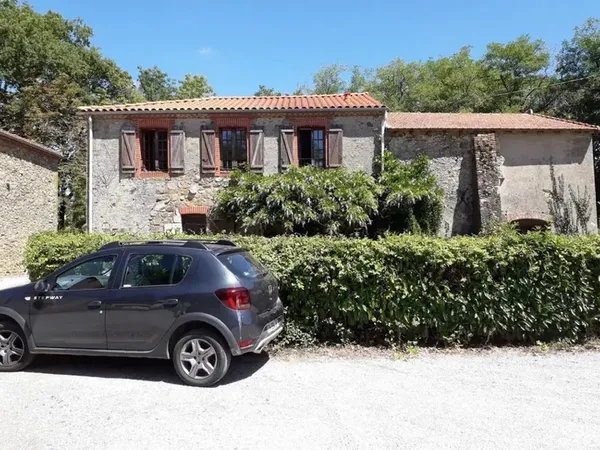 À louer, maison de 54m2 + un garage et jardin.