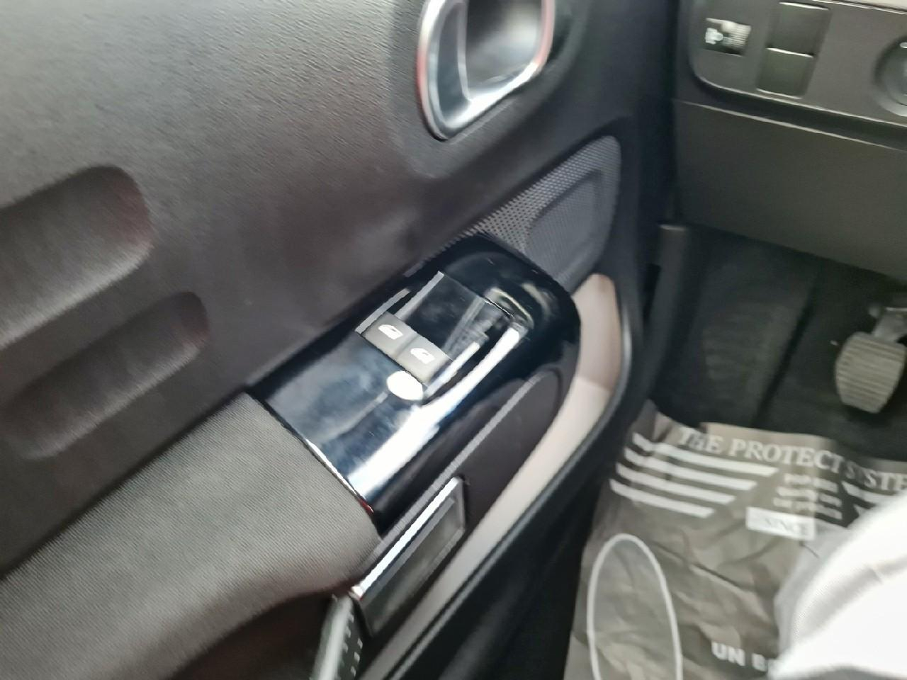Citroën C3 1.2 puretech 83ch s&s shine — photo 19