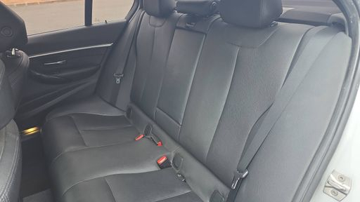 BMW Serie 3 330e 252 BVA8 - Luxury – 2016 – 152763 km – Hybride rechargeable – Boîte Automatique — photo 37