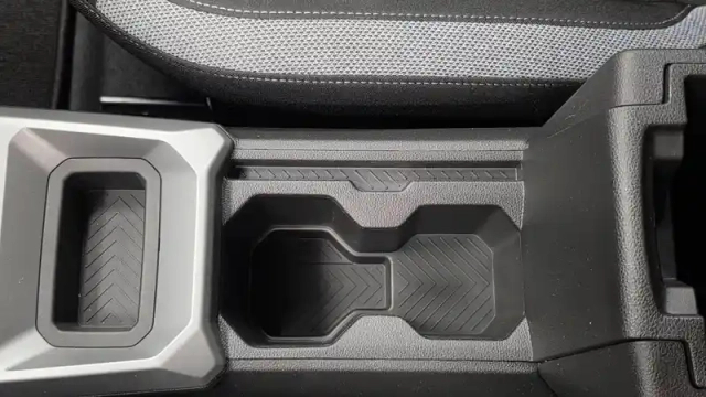 Dacia Duster eco-g 120 — photo 34
