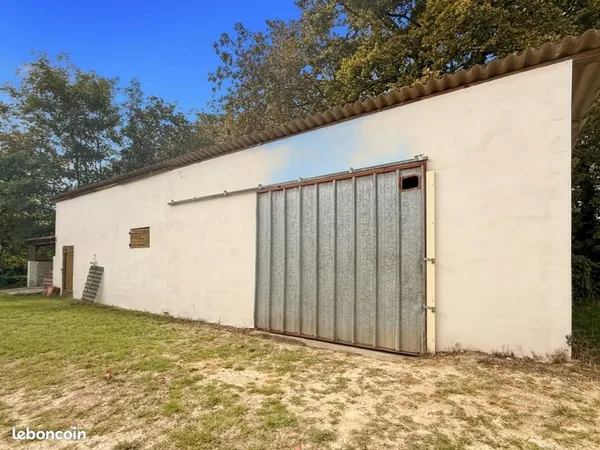 Local industriel 80 m²