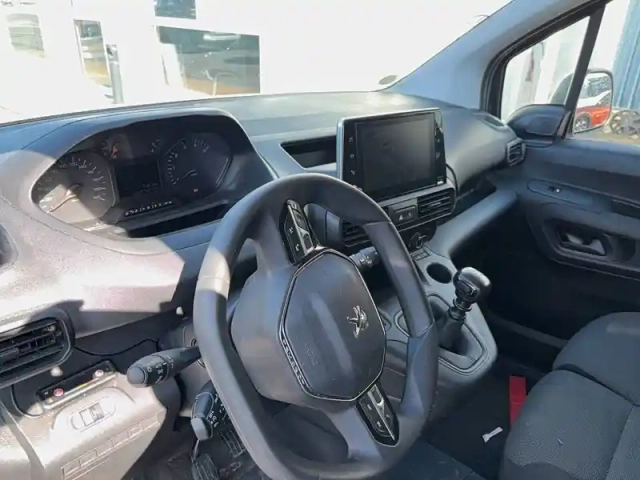 Peugeot Partner fourgon standard 650 kg bluehdi 100 s&amp;s bvm6 — photo 20
