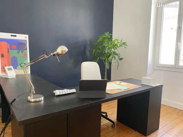Bureau professionnel clé en main meublé - Charges incluses - Proche Avignon