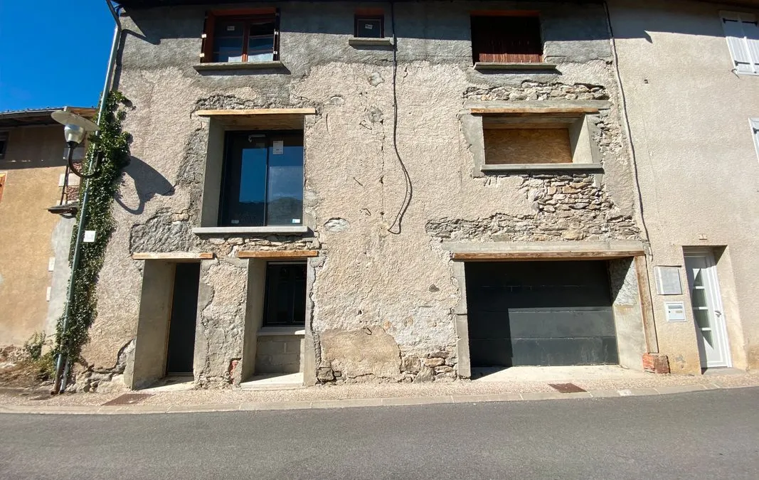 Photo 1