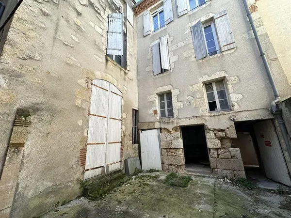 Appartement 219 M2 Avec Garage Au Coeur De Ville