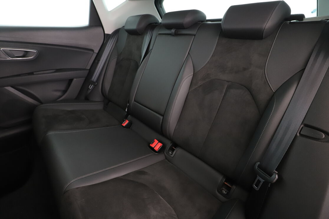 Seat Leon 1.4 TSI ACT Xcellence — photo 13