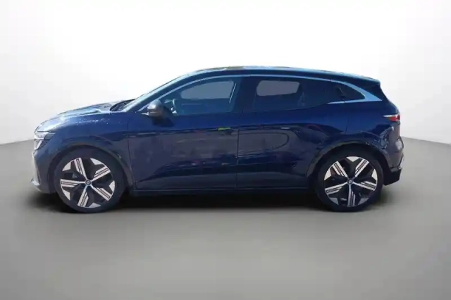 Renault Megane e-tech ev60 220 ch optimum charge — photo 24