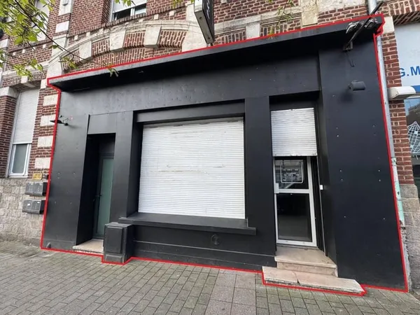 Local commercial 120 m²