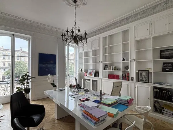 Bureaux 137 m²