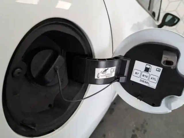 Renault Clio dci 75 e6c — photo 62