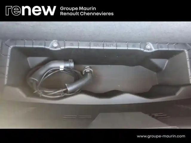 Renault Megane e-tech electric ev60 220ch iconic super charge -c — photo 13