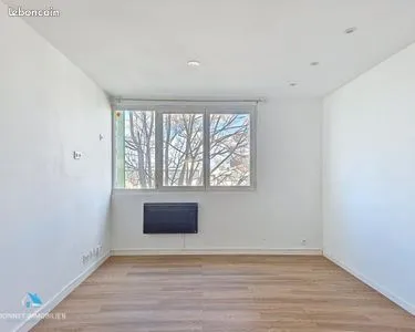 Appartement dans résidence calme