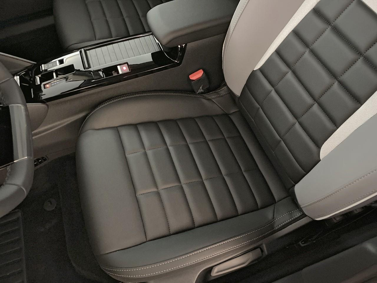 Citroën C4 X hybride 145 ch e-dcs6 max — photo 9
