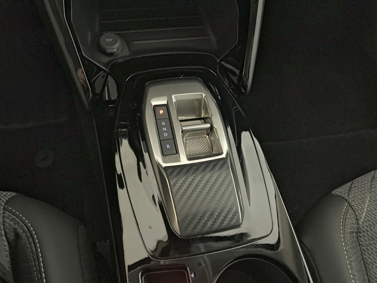 Peugeot 208 electrique 156 ch 54 kwh allure — photo 17