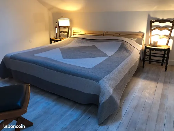 CHAMBRE D'ÉTUDIANT.E à louer