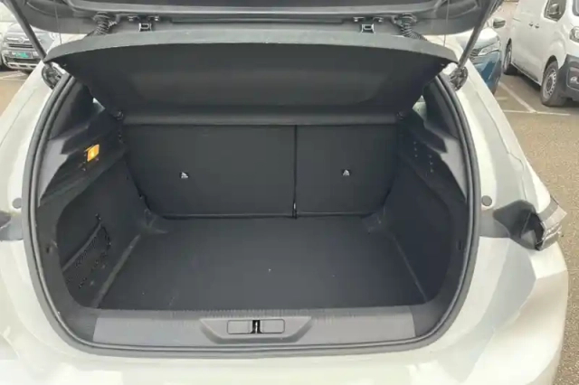 Peugeot 308 puretech 130ch s&amp;s eat8 — photo 9