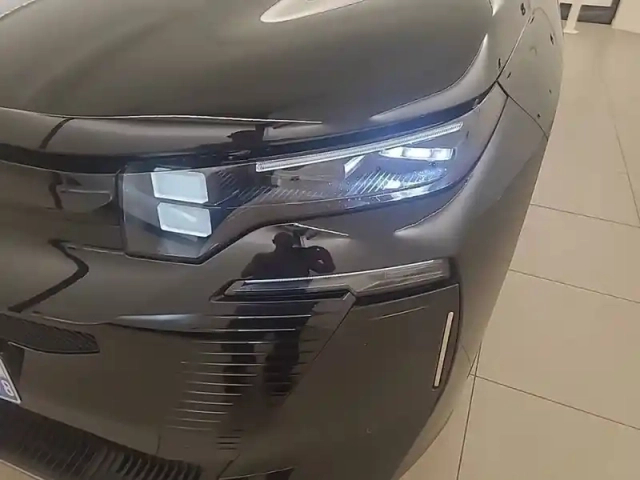 Citroën C5 Aircross hybride 145 ch e-dcs6 — photo 16
